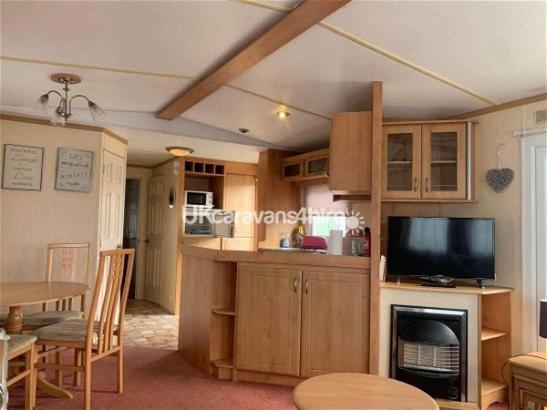 Lets Go Caravans Чапел-Сент-Леонардс Екстер'єр фото