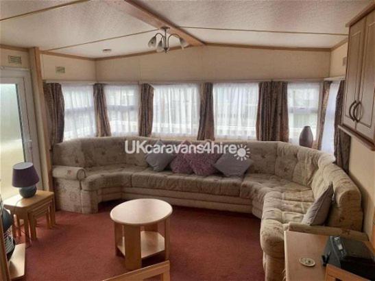 Lets Go Caravans Чапел-Сент-Леонардс Екстер'єр фото
